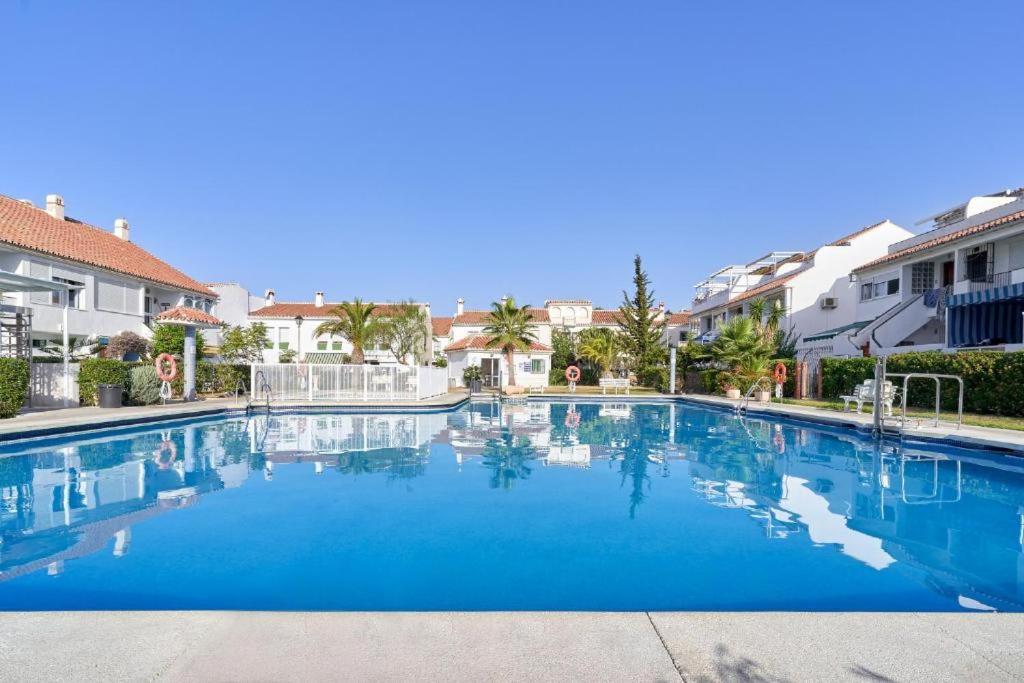 Beachfront Apartment Madrid 709 Торокс Екстериор снимка